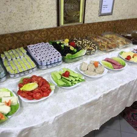 İzmıt Özgür Otel Otel 3*