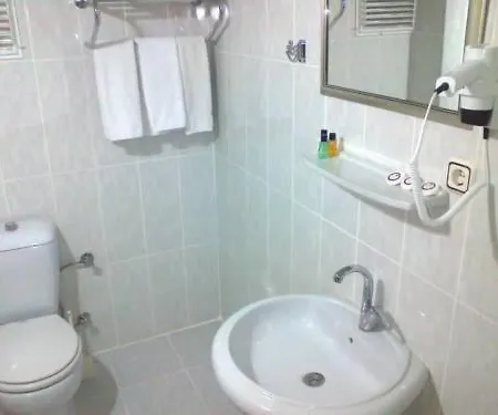 İzmıt Özgür Otel