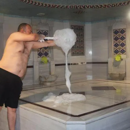 İzmıt Özgür Otel 3*